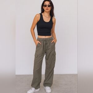 Social Standard by‎ Sanctuary Women’s S Relaxed Cargo Pants Field Green Pull-On